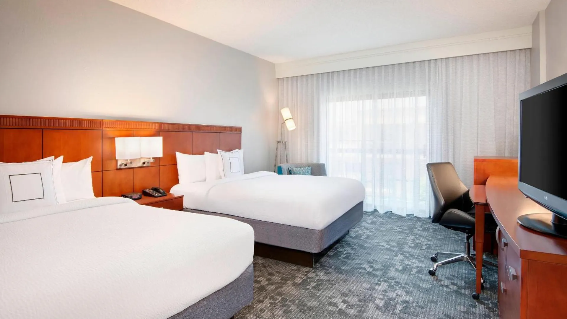 Hotel Courtyard By Marriott Savannah Midtown